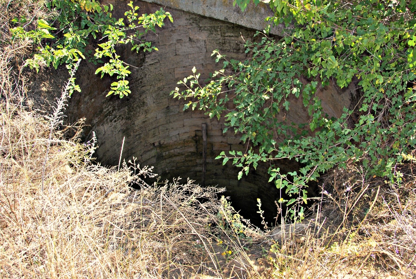 Кам'яне провалля