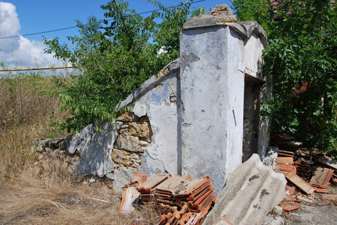 Закинутий льох
