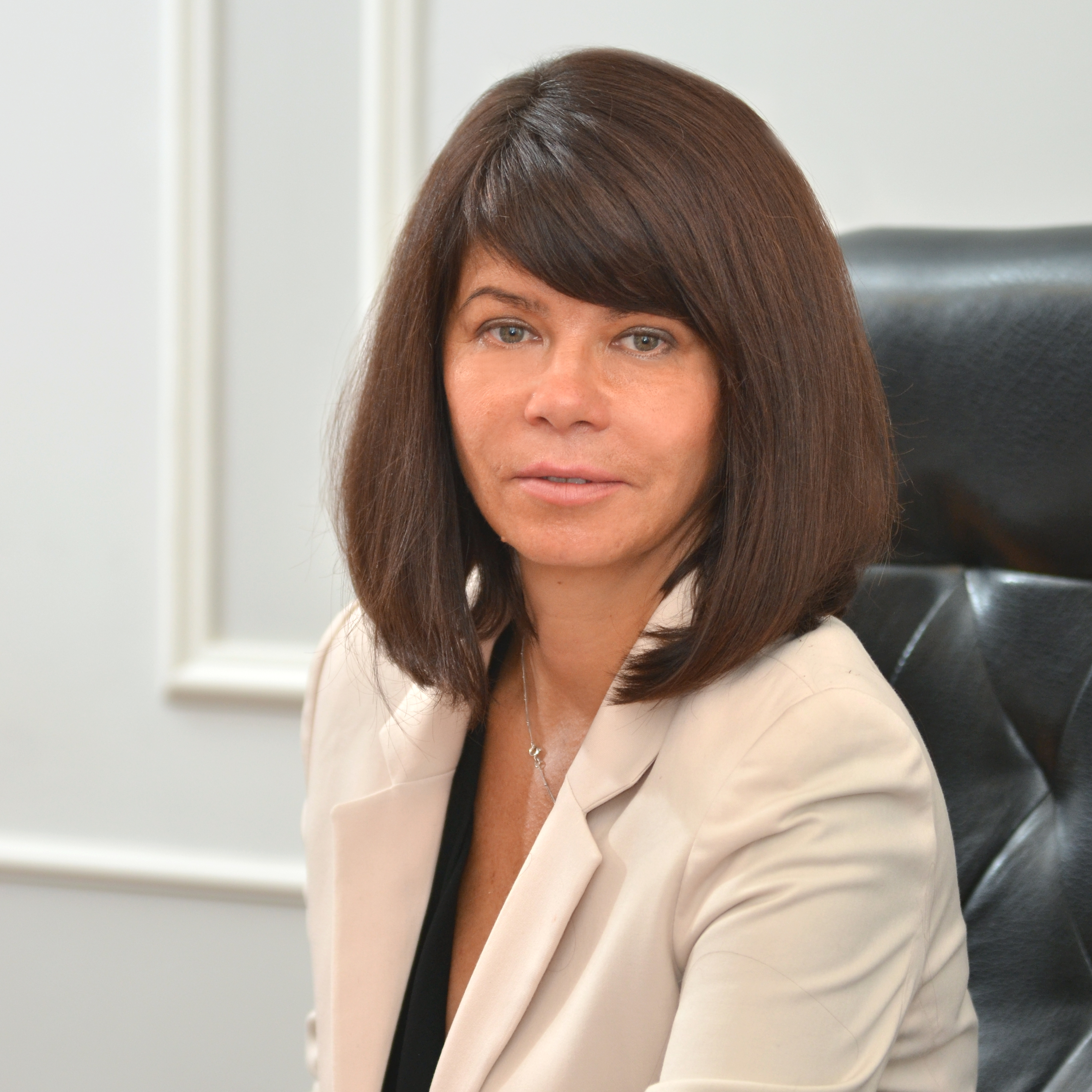 Неллі  Казанжиєва